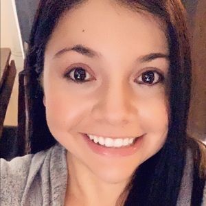 Meet your Posher, Araceli